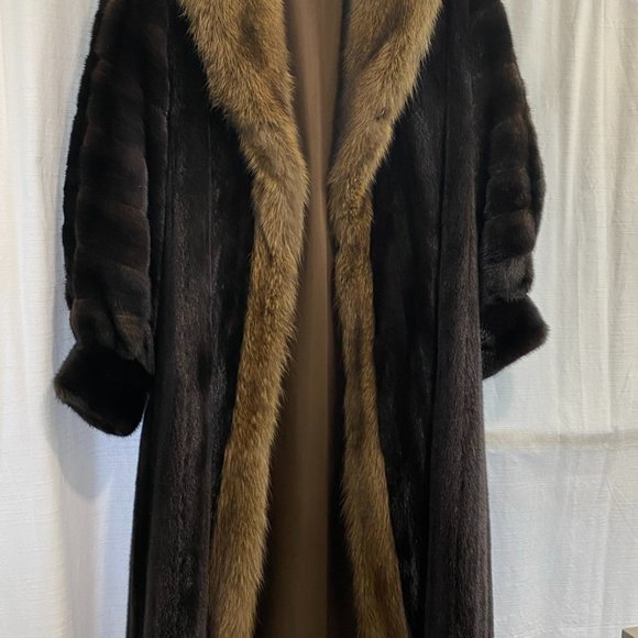 Full-Length Mahogany Mink Fur Coat - Picture 1 of 4